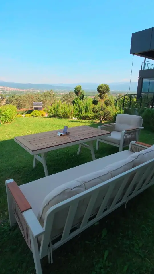 🍽️ Mutfak Sanatları Merkezi
Düzce'nin en nezih, en lezzet dolu adreslerinden biri!

Özenle hazırlanan menüsü, şık ortamı ve güler yüzlü hizmetiyle hem damaklara hem gönüllere hitap ediyor.
Lezzetin ve zarafetin buluşma noktası bayramın ikinci gününden itibaren sizi bekliyor.